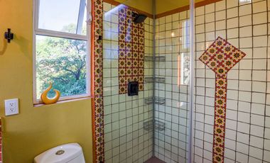 Departamento en RENTA en Pastita amueblado con servicios incluidos.