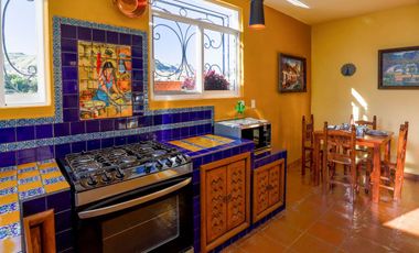 Departamento en RENTA en Pastita amueblado con servicios incluidos.