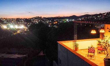Departamento en RENTA en Pastita amueblado con servicios incluidos.