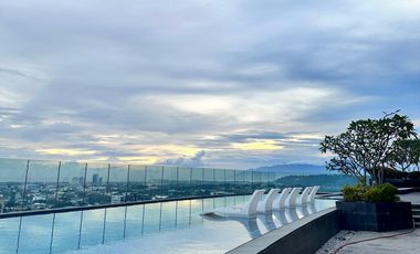 AEON TOWERS Executive 1Bedroom with Balcony Samal View