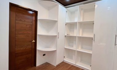 Brand New 4 Bedrooms House and Lot for Sale!