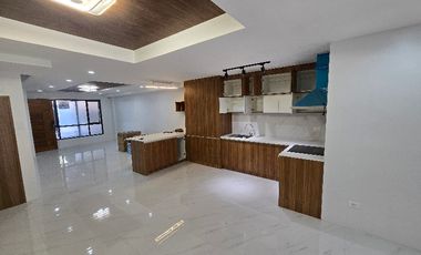 Manila near to ubelt and hospital 5 br townhouse