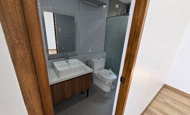 Manila near to ubelt and hospital 5 br townhouse