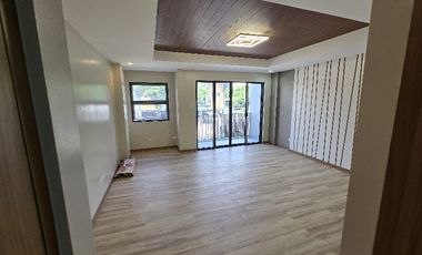 Manila near to ubelt and hospital 5 br townhouse