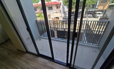 Manila near to ubelt and hospital 5 br townhouse