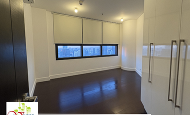 For Lease in Garden Towers: 3 Bedrooms with Sunroom, Parking, Semi Furnished