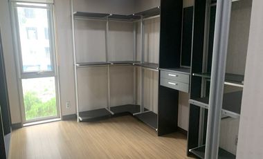 3 Bedroom Condo with parking for Sale in Clark Pampanga