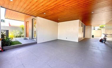 FOR SALE NEWLY BUILD ELEGANT MODERN DESIGN HOUSE IN BF HOMES PARANAQUE