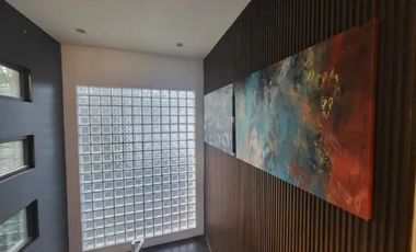 Ayala Alabang Modern House  5 Bedrooms for Rent.