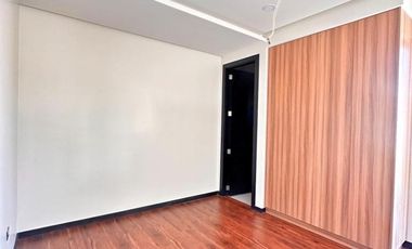 FOR SALE MODERN SEMI FURNISHED HOUSE AND LOT IN BF HOMES PARANAQUE