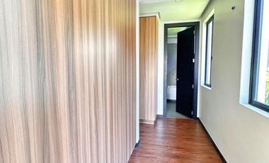 FOR SALE MODERN SEMI FURNISHED HOUSE AND LOT IN BF HOMES PARANAQUE