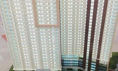 For Sale Bi-Level 2 bedroom w/ balcony Condominium in Sta Mesa Manila for Sale