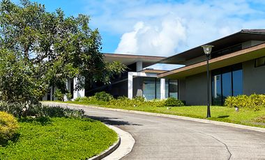 For Sale: Mirala Nuvali 6 Bedrooms Modern Contemporary House, Calamba, Laguna