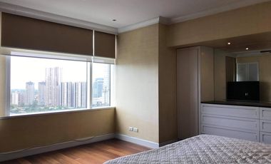 One Roxas Triangle 3 Bedroom Condo for Sale