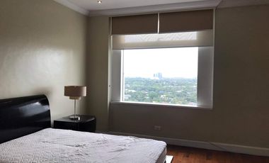 One Roxas Triangle 3 Bedroom Condo for Sale
