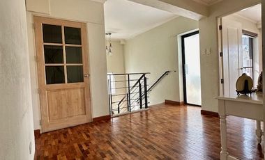 Luxurious Corner Townhouse with Garden in Residencia Alabang Hills, Muntinlupa
