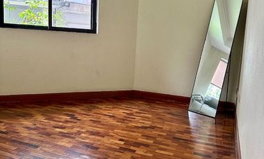 Luxurious Corner Townhouse with Garden in Residencia Alabang Hills, Muntinlupa