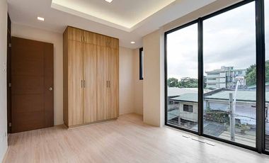 With Roofdeck 3 Storey Townhouse for sale Teachers Village Diliman Quezon City