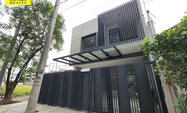 2 Storey Semi Furnished House and Lot for sale in Filinvest Subdivision Batasan Commonwealth Quezon City