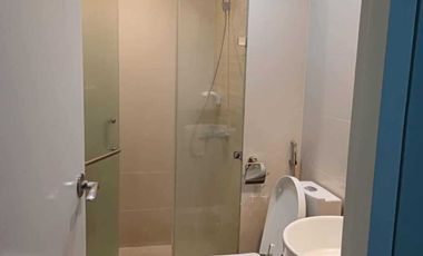 1 Bedroom Condo Unit for Rent at 8 Forbestown Road in BGC Taguig City