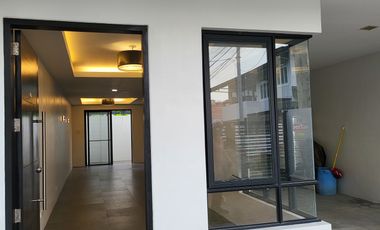 For Rent Modern Townhouse in Northwest BF Paranaque, 4BR, 4T&B, 2Car Garage