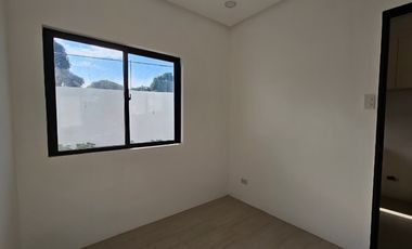 MODERN DUPLEX HOUSE FOR SALE IN BF RESORT VILLAGE, LAS PINAS CITY