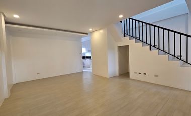 MODERN DUPLEX HOUSE FOR SALE IN BF RESORT VILLAGE, LAS PINAS CITY