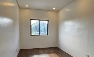 MODERN DUPLEX HOUSE FOR SALE IN BF RESORT VILLAGE, LAS PINAS CITY