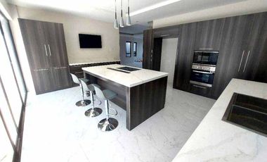 2 Storey House and Lot for sale in Filinvest 2 Batasan Hills near Commonwealth Quezon City