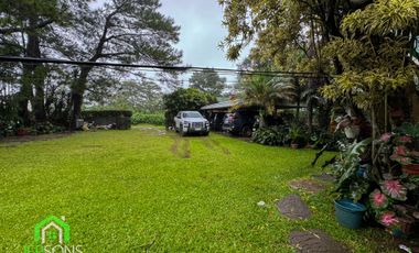 House for sale with big lawn