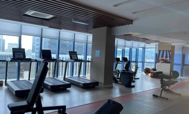 For Rent Big Studio with Internet | 29sqm - 38 Park Ave | Cebu IT Park | Infinity Pool | Mall