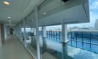 For Rent Big Studio with Internet | 29sqm - 38 Park Ave | Cebu IT Park | Infinity Pool | Mall