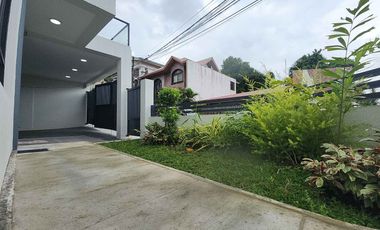 3 Storey House and Lot for sale in Vista Real Village Commonwealth Quezon City