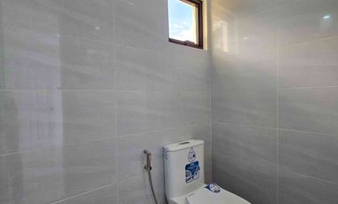 Semi Furnished Townhouse for sale in Project 8 Quezon City EDSA Congressional