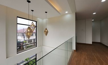 3 Storey House and Lot for sale in Vista Real Commonwealth Avenue Quezon City