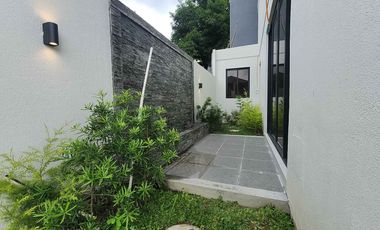 3 Storey House and Lot for sale in Vista Real Commonwealth Avenue Quezon City