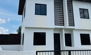 Affordable & Complete Turnover Townhouse in Quezon, Pag ibig/Bank Financing