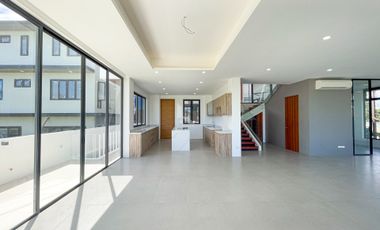 Sophisticated Modern Contemporary House and Lot For Sale in Alabang West