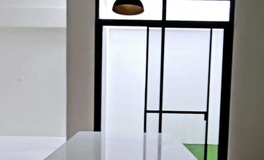 3-Storey 5-Bedroom House & Lot in Taytay