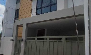 3-Storey 5-Bedroom House & Lot in Taytay
