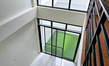 3-Storey 5-Bedroom House & Lot in Taytay