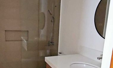 3-Storey 5-Bedroom House & Lot in Taytay
