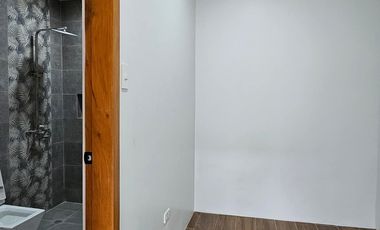 5-Bedroom Single-Attached House & Lot in Taytay