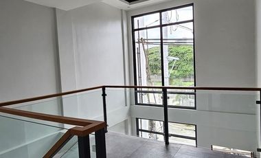 5-Bedroom Single-Attached House & Lot in Taytay