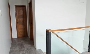 5-Bedroom Single-Attached House & Lot in Taytay