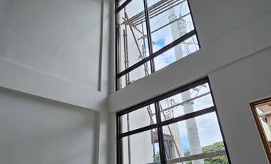 5-Bedroom Single-Attached House & Lot in Taytay