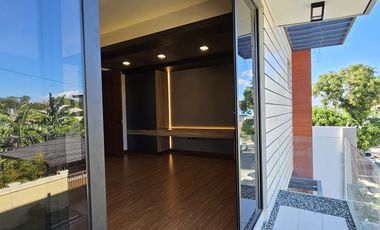 RUSH SALE! BF HEVA - BF Paranaque Luxurious Home For Sale - Newly Built