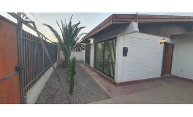 SE ARRIENDA CASA CENTRAL EN COPIAPO