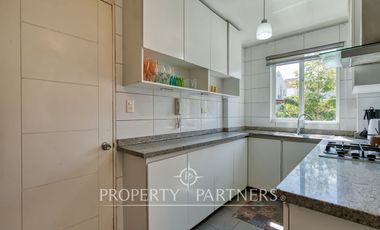 Venta de segura y hermosa casa en Condominio, Peñalolén