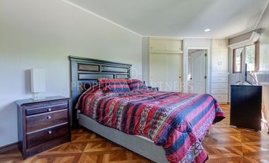 Casa con gimnasio en parcela dentro de prestigioso condominio ubicado en sector Lonquen Norte